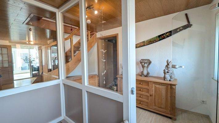 Verglaste Abtrennung Innentreppe