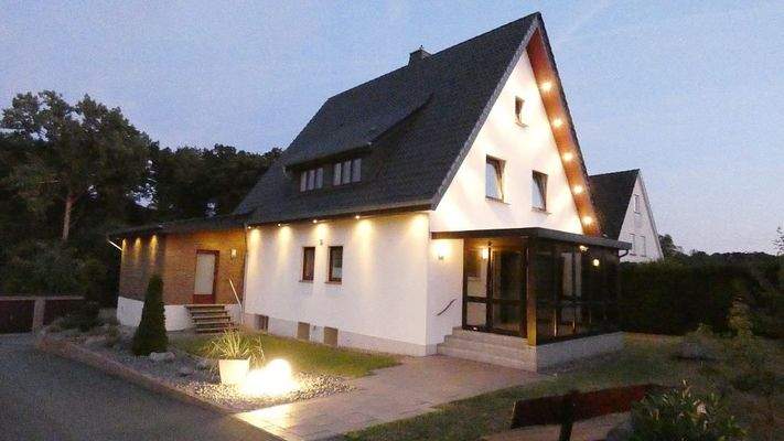 mit integrierter Beleuchtung