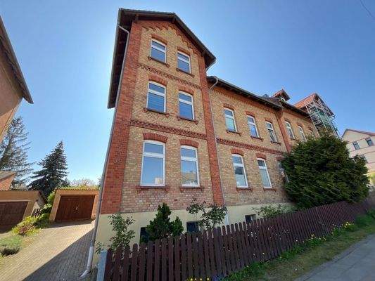 004020156800_302_355_28082025225311219