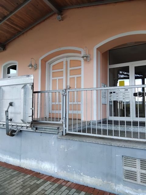 Siegenburg Halle, Siegenburg Hallenfläche