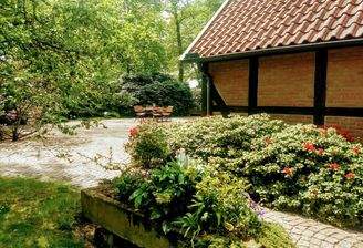 Hausseite zur Strasse