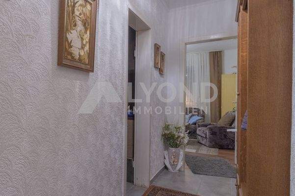 von Flur zu Wohnzimmer