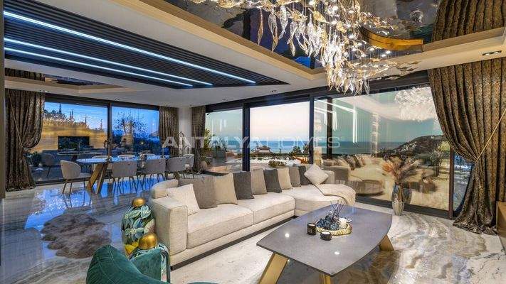 Detached 3-Bedroom Villa with Pool in Alanya