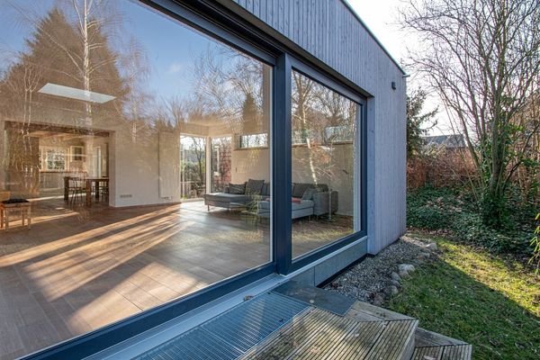Blick ins Wohnzimmer