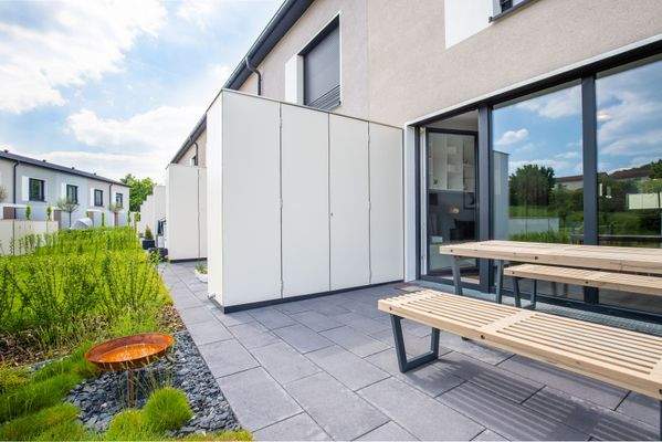 14_145 m__Familienglück_Terrassenschrank