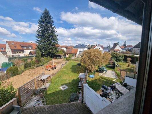 Blick aus dem Fenster Garten