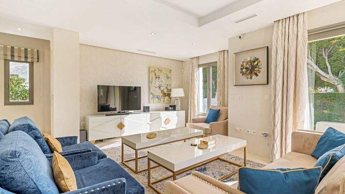 Photo: Villa in Marbella East