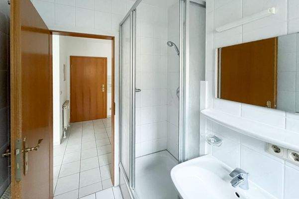 Blick vom Bad in die Küche