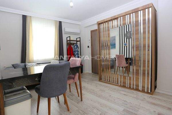 3-Bedroom Flat with Separate Kitchen in Antalya Muratpaşa
