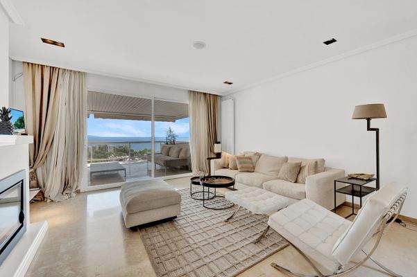 Living area with views in apartment in Cas Català 2