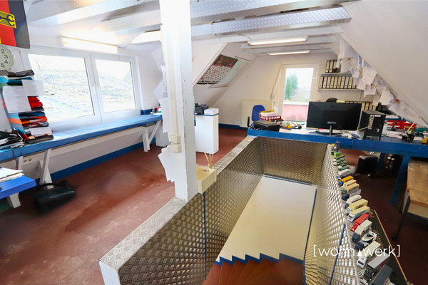 Gewerbe_Büro (2).JPG