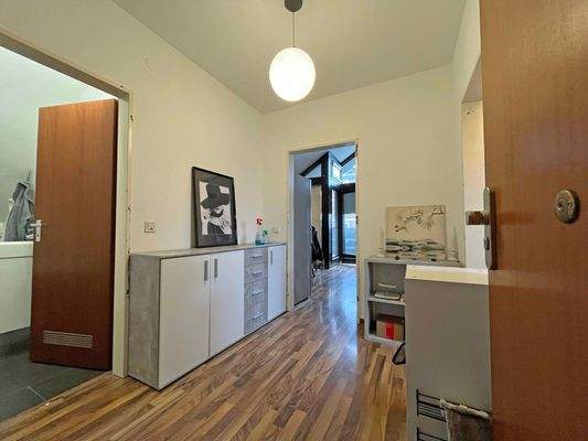 Flur (Beispielwohnung DG)