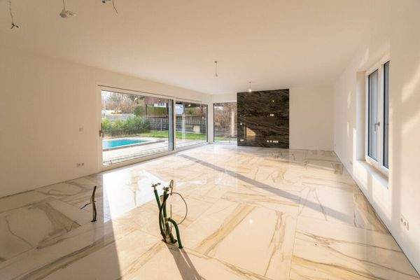 Wohn-Essbereich mit offener Küche