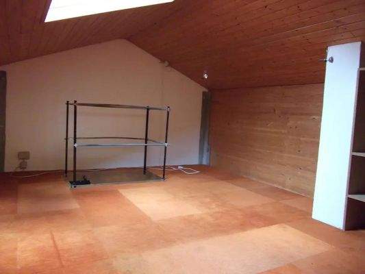 Hobbyraum im Dachspitz
