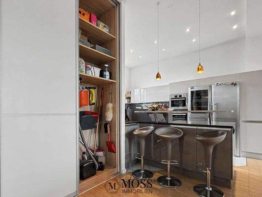 Nützlicher & hochwertig versteckter Stauraum