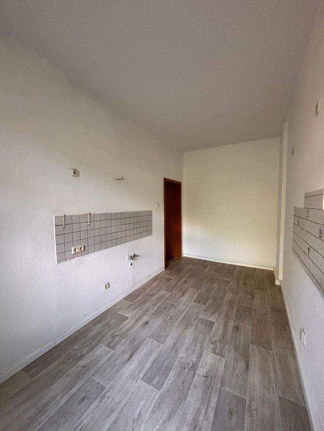 Renovierte 3-Raum-Wohnung mit Gartenmitnutzung in Reichenbach – 85 m² - Foto 5