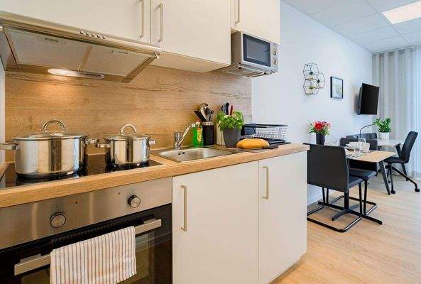 Bonjour Deluxe 4.jpg