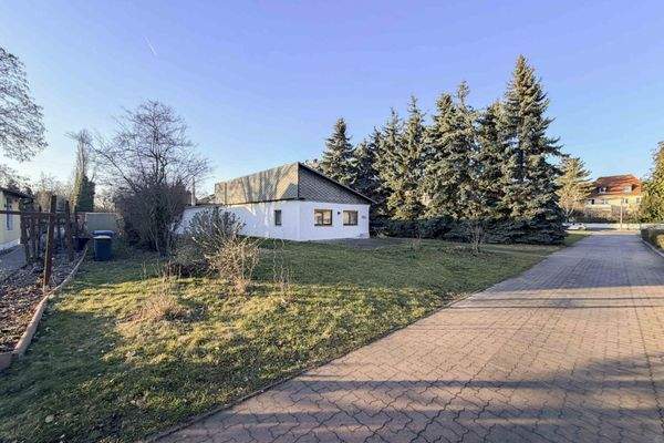 Grundstück Ansicht 02