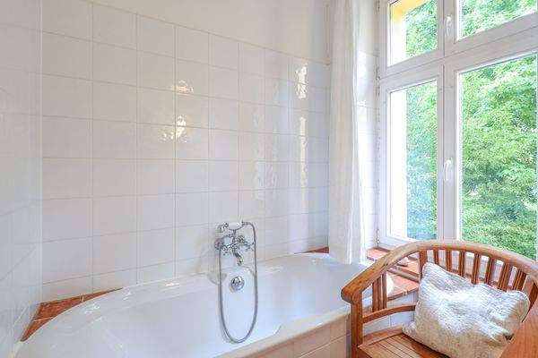 Bad im Obergeschoss2.jpg