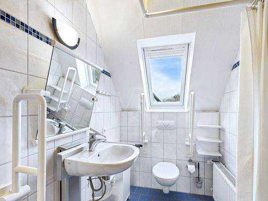 barrierefreies Duschbad 1 im Obergeschoss