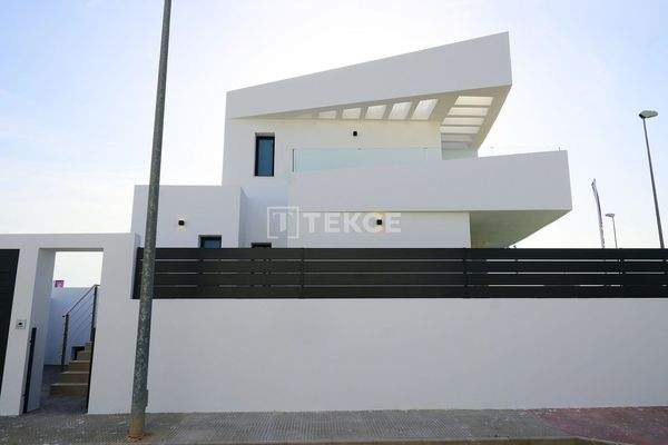 Elegant Villas in Dolores Alicante Costa Blanca