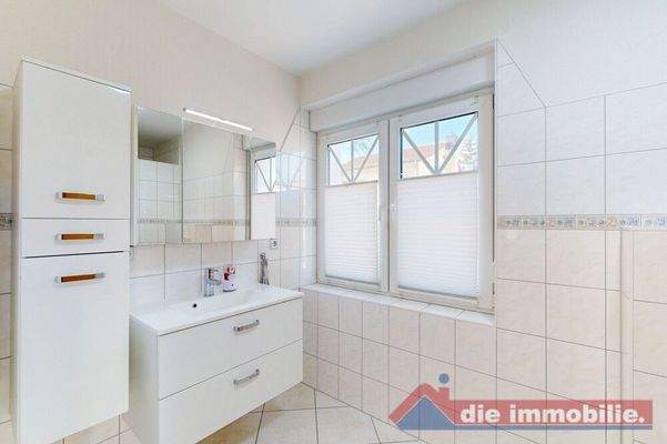 Bad im Erdgeschoss mit Tageslicht