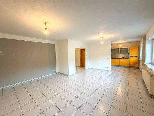 Offener Wohn-, Ess- und Küchenbereich