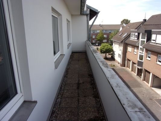 2. Balkon, Straßenseite