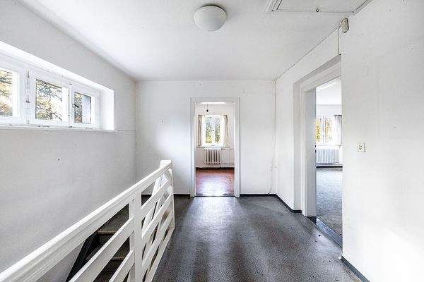 Weitere Ansicht Flur im OG