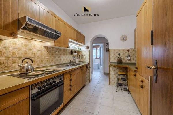 ...an der Küche vorbei...