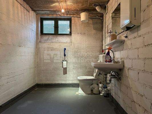 WC im Kellergeschoss