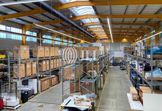 Lagerhalle Innenansicht - JLL