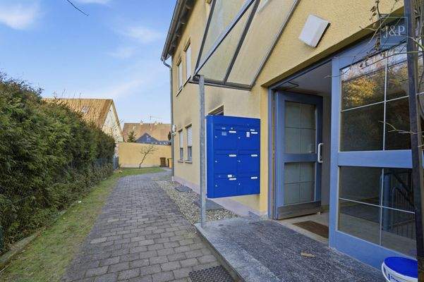 Eingangsbereich Außen