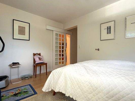 Schlafzimmer 1 mit begehbarem Kleiderschrank