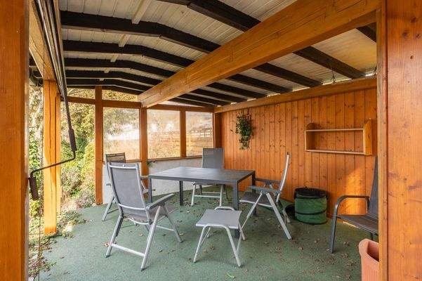 Überdachte Terrasse