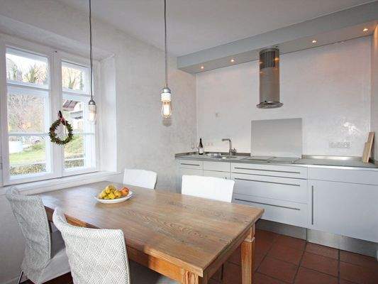 Küche mit Marken-Geräten von Miele