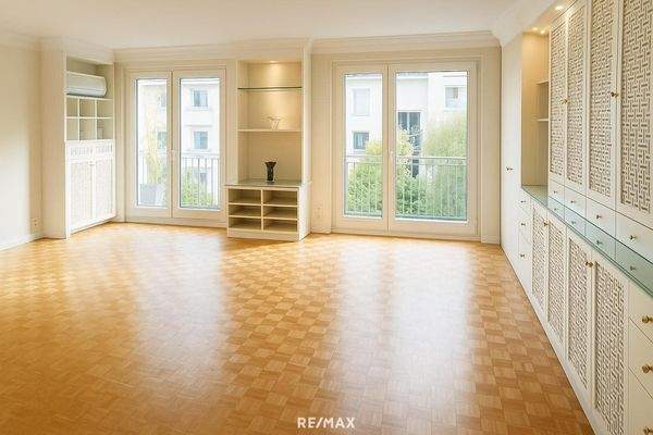 Wohnzimmer, Blick zur Loggia nach Süden