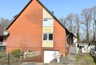 Gebäude Straßenseite (4).jpg