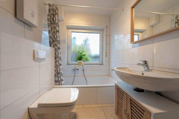 1.OG Wohneinheit Badezimmer Selm