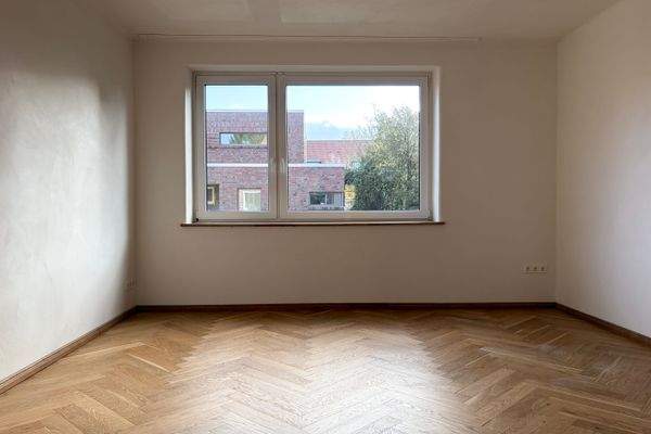 Arbeits- oder Kinderzimmer