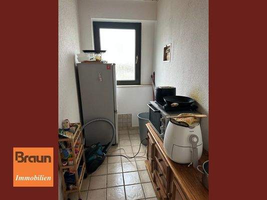 OG links 2-Zimmer, VS-S, Küche