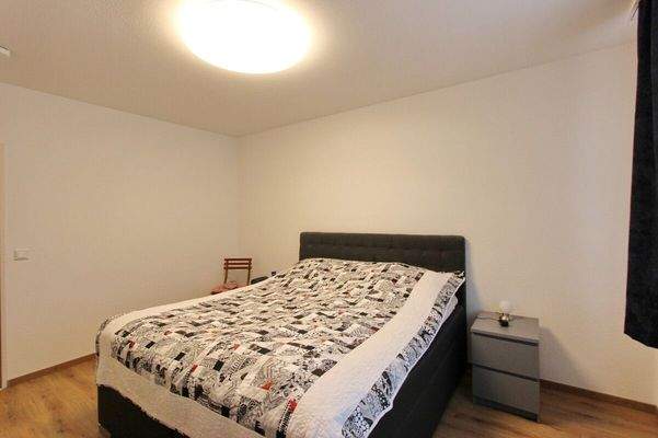 Schlafzimmer (2)