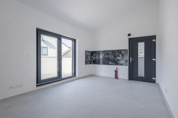 Einliegerwohnung im OG: möglicher Platz für die Küche