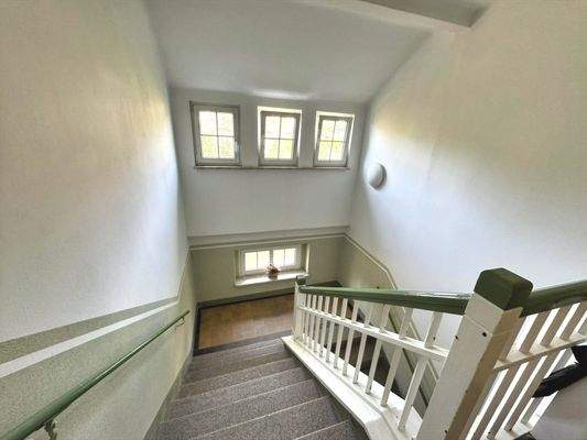 Treppenhaus Aufgang zum Dachgeschoss