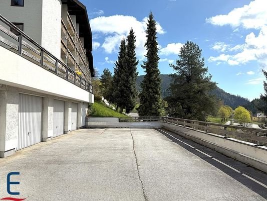 Zufahrt zur Garage
