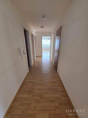 Flur zu allen Zimmern