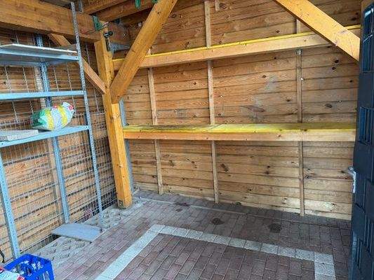 Abstellraum für Zweiräder.jpg