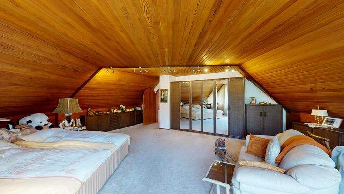 Schlafzimmer mit Balkon