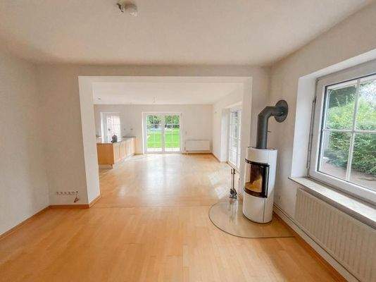 großzügiger Wohn- und Essbereich