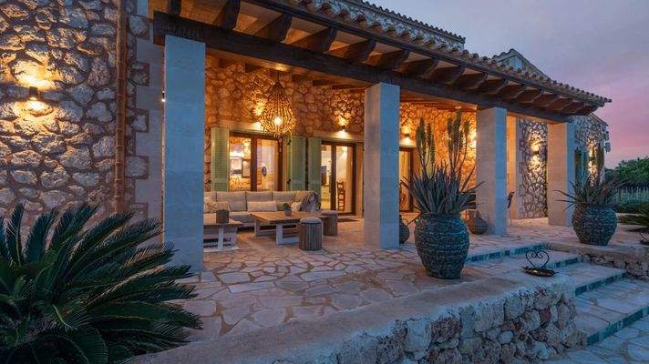 8ea653e1-71ff-486f-846e-6b96c933c538